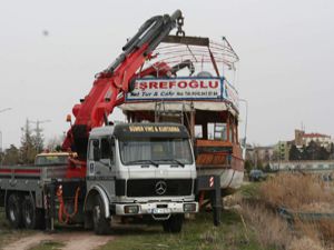 Beyşehirde yatlar karaya çıkıyor