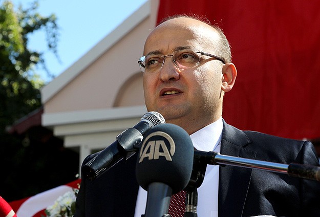 Biz mazluma kimliğini sormuyoruz