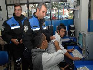 460 internet cafe kapandı