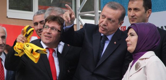Bayburtta Erdoğanı gülümseten afiş
