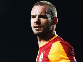 Sneijderden şok sözler! Melo engelledi