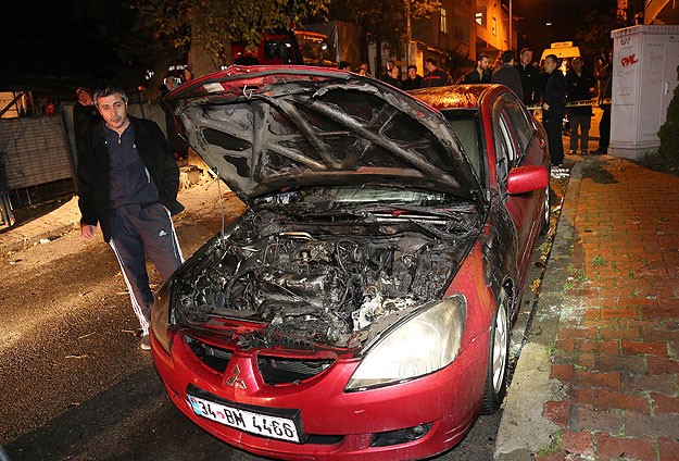 7 araç kundaklandı