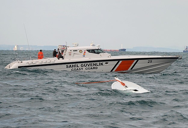Tekne kazasında 20 kişi hayatını kaybetti