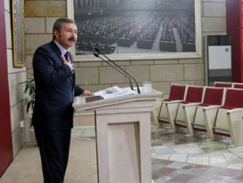 İdris Balın boş salon önlemi