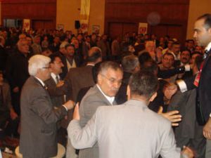 CHP Konya kongresinde kavga çıktı