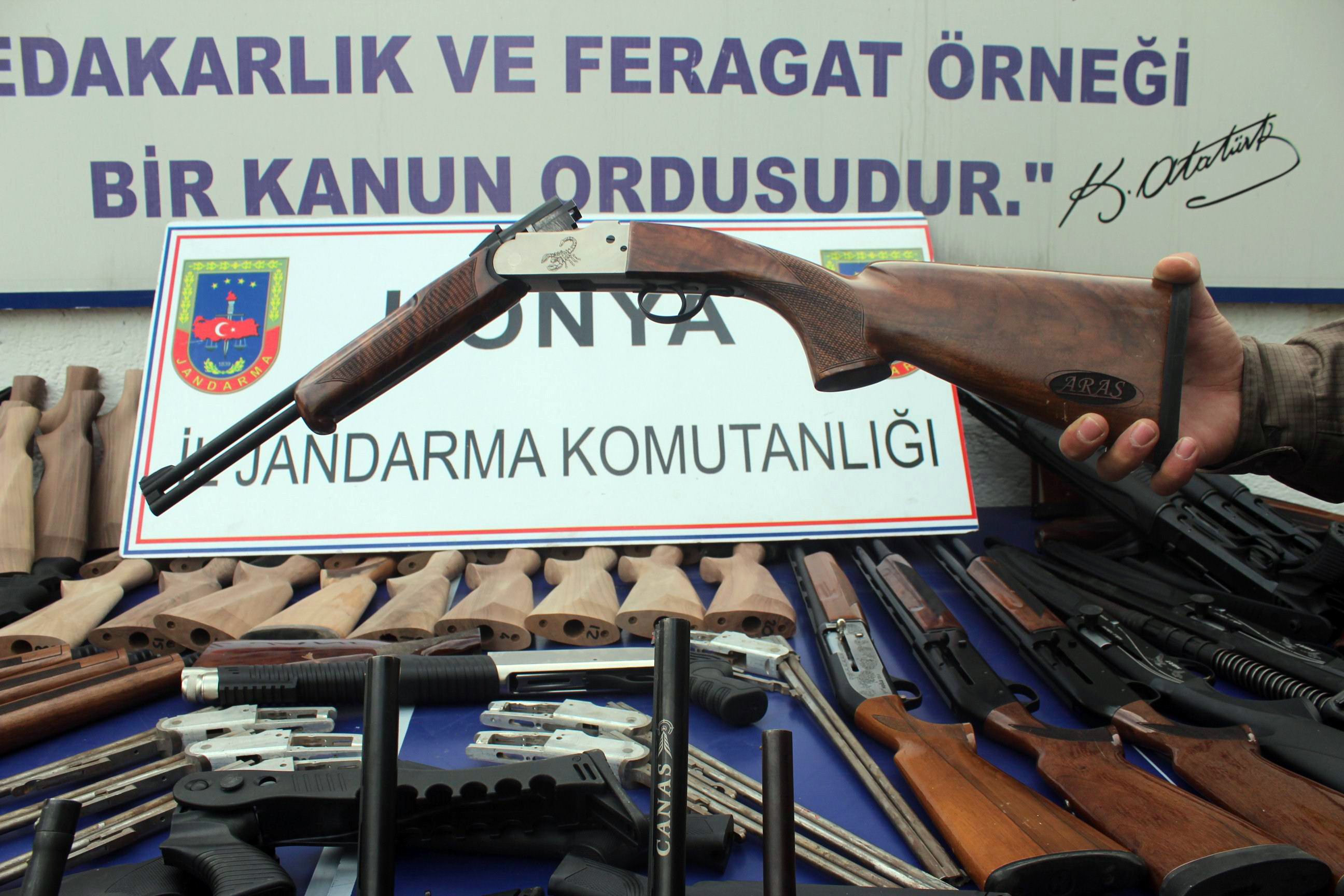 Jandarmadan silah operasyonu
