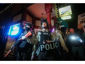 Polis bir kişiyi vurdu