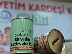 52 sınıf 52 yetime sponsor oldu
