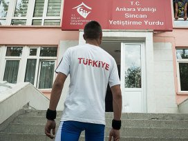 Yetiştirme yurtlarından kürsüye