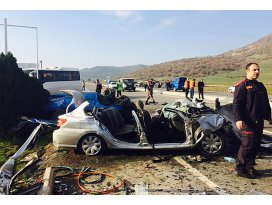 İzmirde trafik kazası: 6 ölü