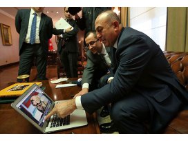 Çavuşoğlu Yılın Fotoğrafını oyladı