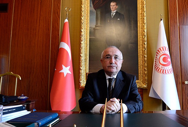 PKK kuzu postuna bürünmeye çalışan kurttur