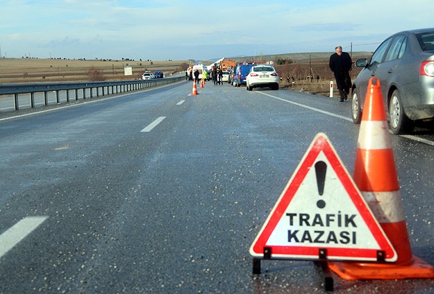 Adanada trafik kazası: 4 ölü, 5 yaralı