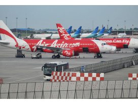 AirAsia uçağı pistten çıktı