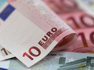 Euro çakıldı: 9 yılın dibinde