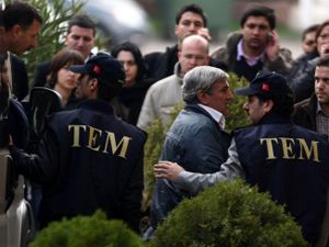 Ergenekon suç örgütüne şok gözaltılar