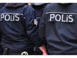 Tutuklu 3 polis tahliye edildi