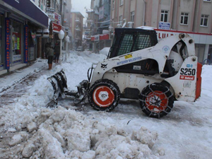 Beyşehir’nin karla mücadelesi sürüyor