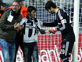 Tolga ve çocuk arasındaki ilginç konuşma!