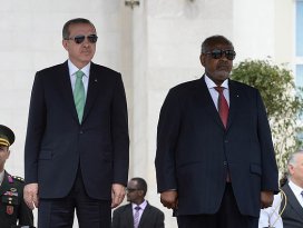 Erdoğan Cibutide resmi törenle karşılandı