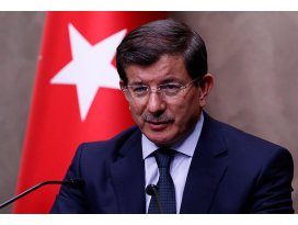 Başbakan Davutoğlu Çiprası tebrik etti