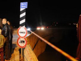 Edirnede Meriç Nehri alarm veriyor