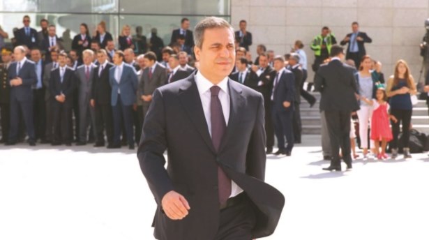 Hakan bana siyasette lazım