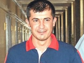 Soruları sızdıran kopyacılar firarda