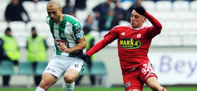 Torku Konyaspor evinde yıkıldı!