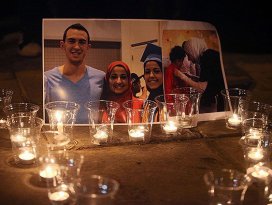 Müslüman gençlerin katili için idam istenebilir