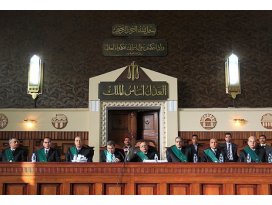 Mısırda 215 kişi ceza mahkemesine sevk edildi