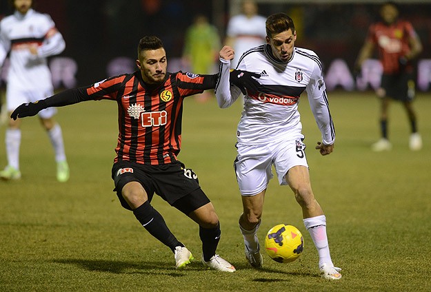 Kartal zirveyi kaptırdı