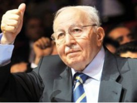 Erbakan Hoca dualarla anıldı