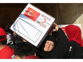 Türk Kızılayı Iraktaki sığınmacıları yalnız bırakmıyor