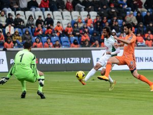 Torku Konyaspor deplasmandan puan çıkardı