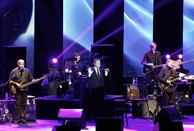Julio Iglesias konserine büyük ilgi