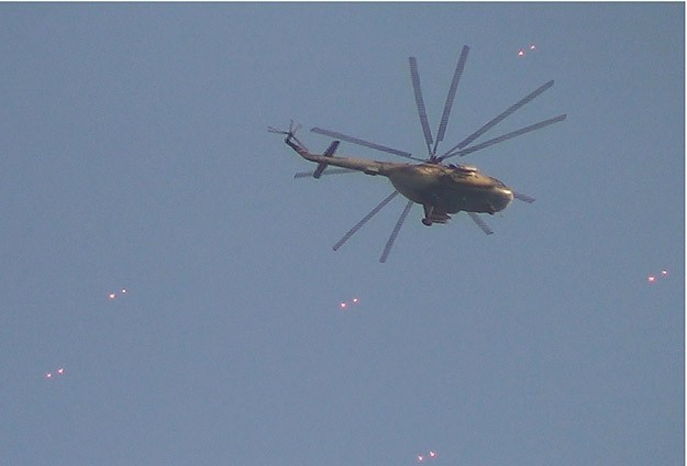Suriye ordusuna ait helikopter düştü