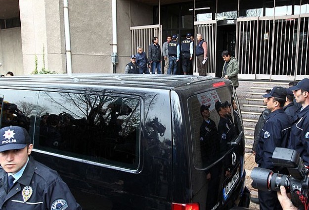 KPSS operasyonu: 61 gözaltı