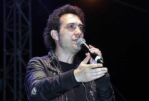 Kıraç Nilüferin yerine konser verdi