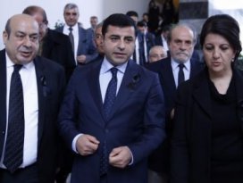 HDP tarihi bir hatadan döndü!
