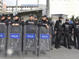 29 polise gözaltı kararı