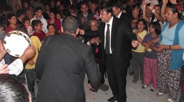 Meclis’e Roman neşesi gelecek
