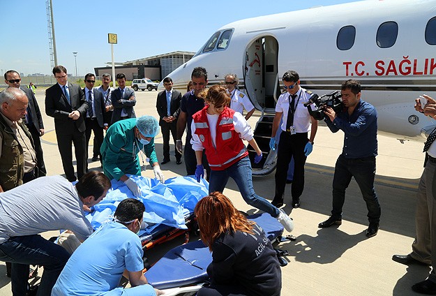 Yaralı Türk vatandaşları Ankaraya getirildi