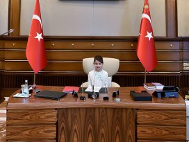 Çocuklar gülerse tüm dünya güler