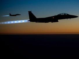 Yemende Husilere ait kamp vuruldu