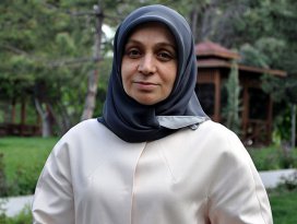 Başörtüsü mücadelesinin simge ismi Meclis yolunda
