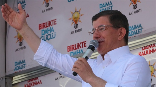 Muhalefet çete gibi birleşti