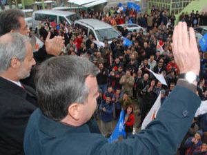 Ak Parti Konyada ilk mitingini yaptı