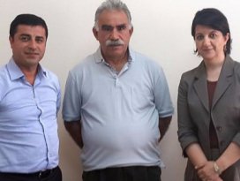 PKKdan Öcalana rest: Bize o çağrıyı yapamaz