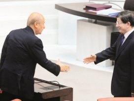 Hedef bayrama kadar hükümet